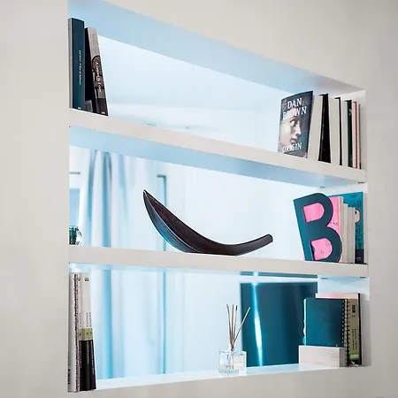 Downtown Balcony Flat شقة
